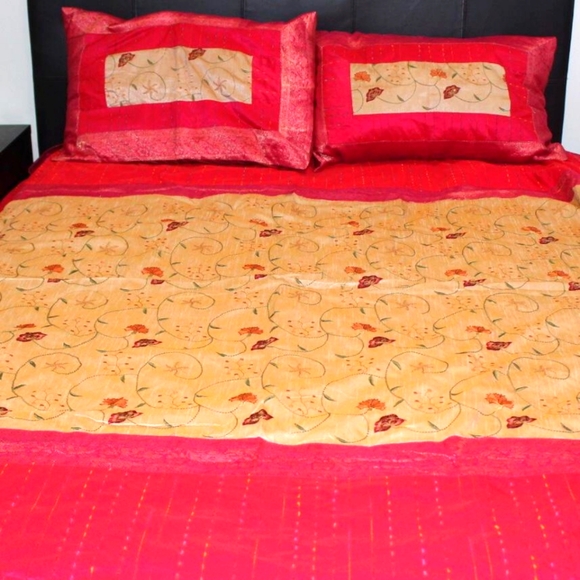 King size , bright pink and cream colour - Picture 1 of 1